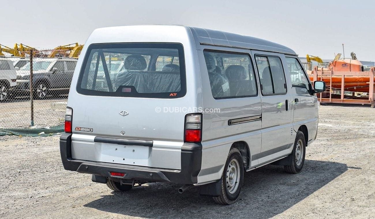 CMC D 260 CMC D260- Window Van -8 seater/ 2.4L 2WD