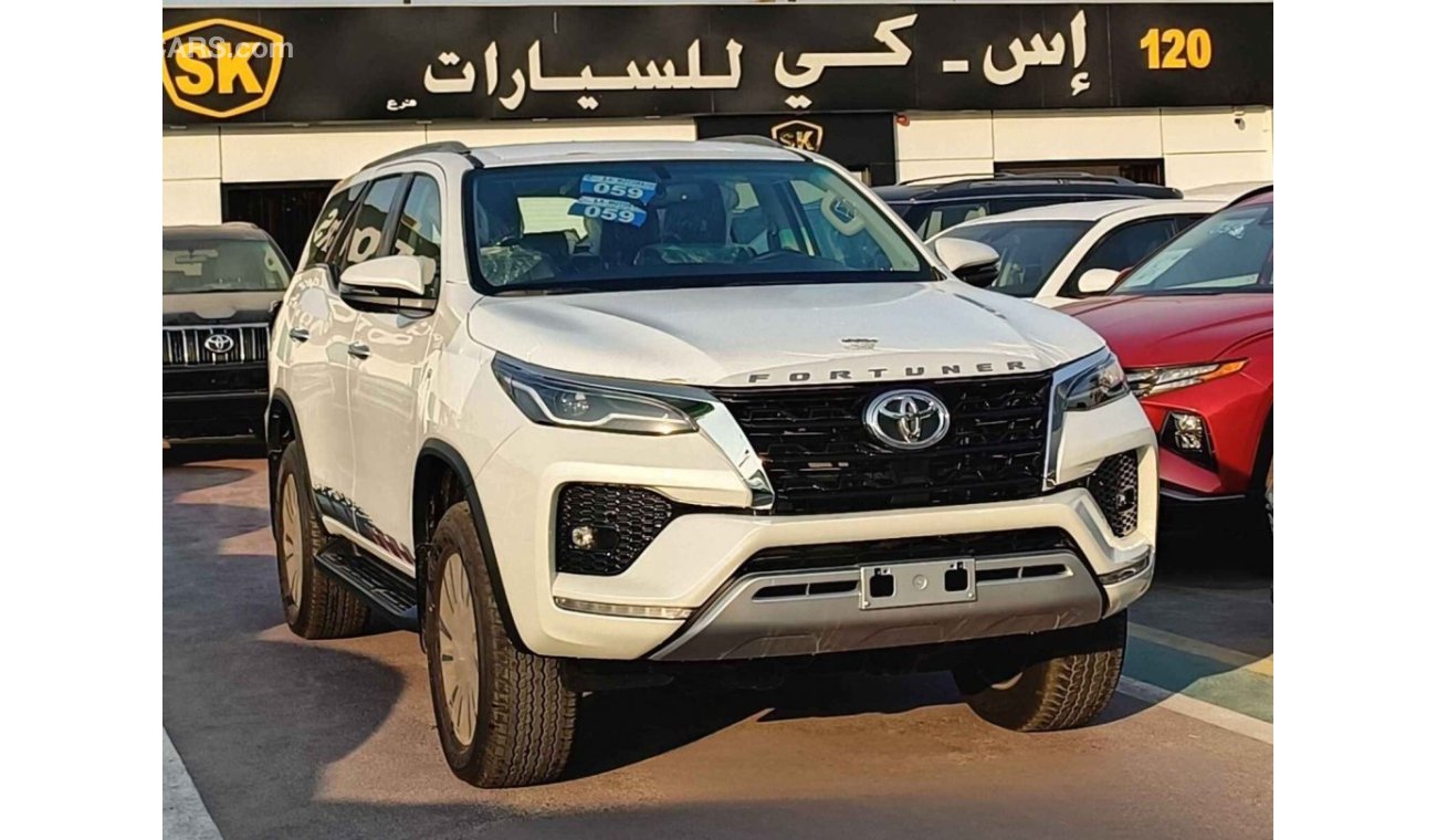 Toyota Fortuner SR5, 4.0L, V6, 2 Electric Seats, Auto AC, Rims, Leather Sts, Wireless Charger 2024MY (CODE# FP40F)