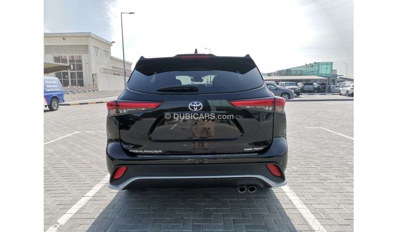 Toyota Highlander Toyota Highlander XSE - 2022- Black