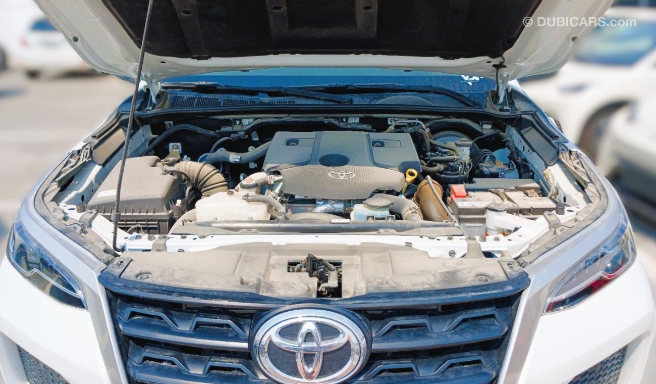 تويوتا فورتونر Toyota Fortuner 2.4L Diesel GCC MID 2024YM