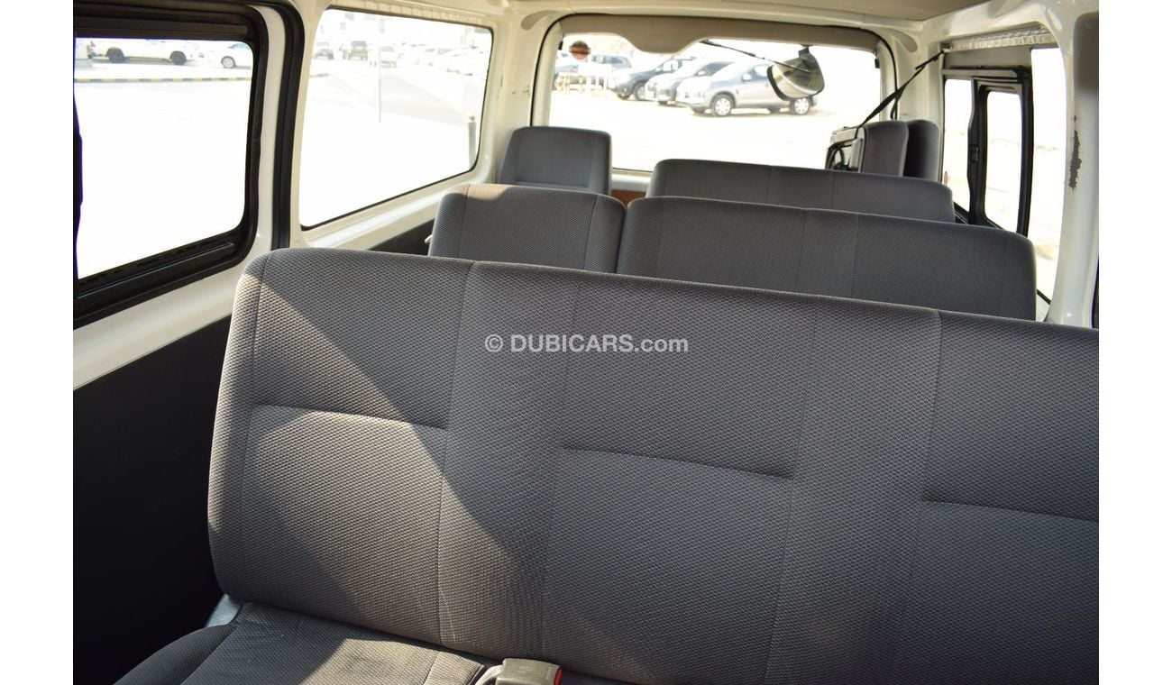 تويوتا هاياس Toyota Hiace GL 13 seater, Model:2015. Excellent condition