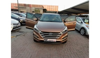 Hyundai Tucson GL Plus Very good condition inside and outside