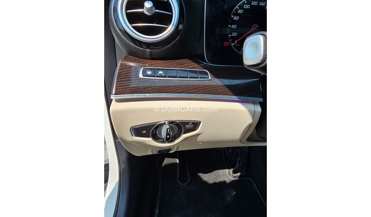 مرسيدس بنز E300 Mercedes-Benz E 300