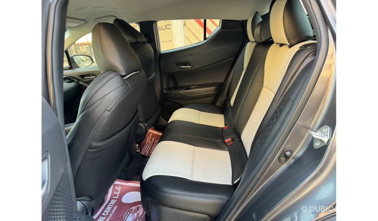 تويوتا CHR 2020 XLE KEYLESS LEATHER SEATS USA IMPORTED