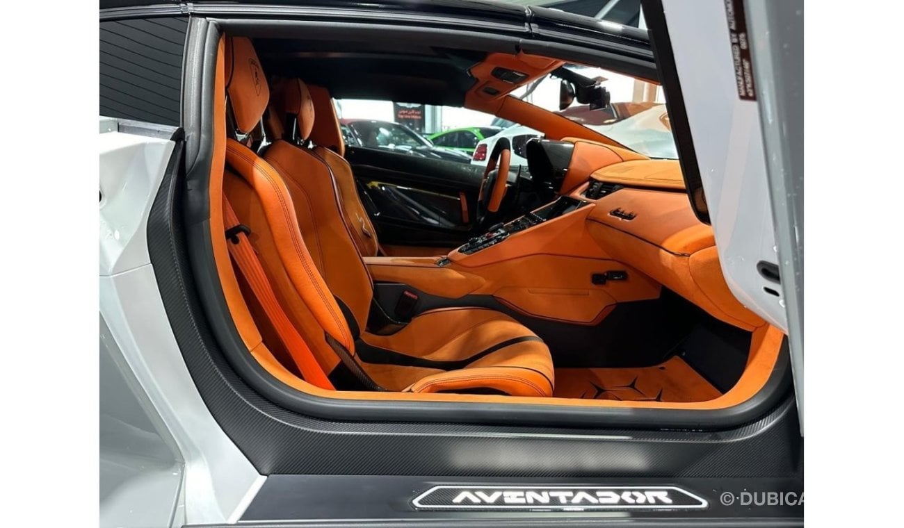 Lamborghini Aventador SVJ LP 750-4 Superveloce Roadster