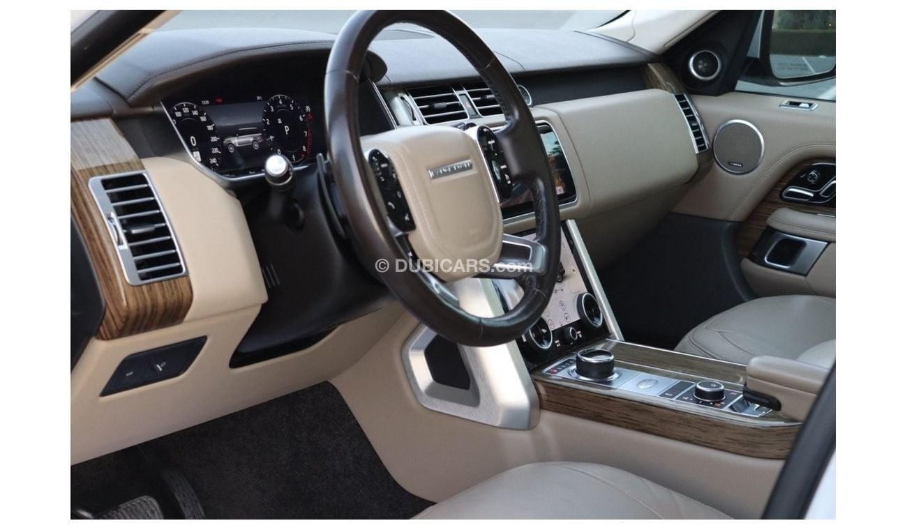 لاند روفر رينج روفر (آخر) Range Rover vogue hse v6 very clean car no pint no accidents