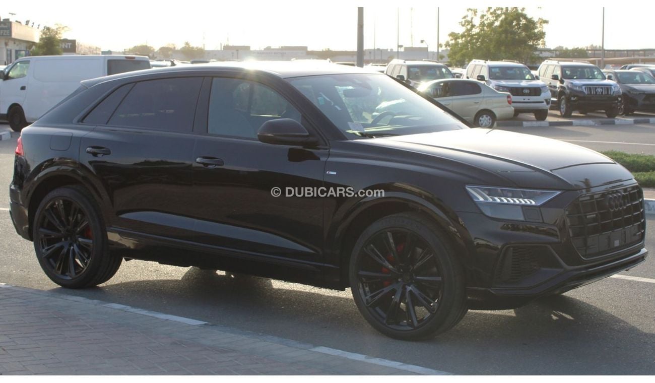 أودي Q8 AUDI Q8 3.0L COMPETITION PLUS MHEV AT