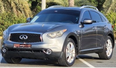 Infiniti QX70