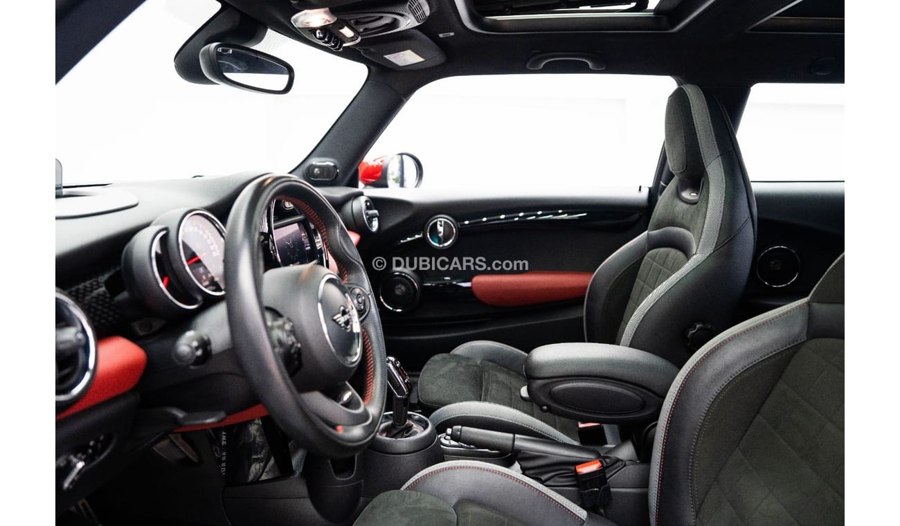 Mini John Cooper Works Coupé 2020-MINI COOPER JCW 3 DOORS F56-GCC-SERVICE HISTORY FULL WITH MINI-1 YEAR WARRANTY