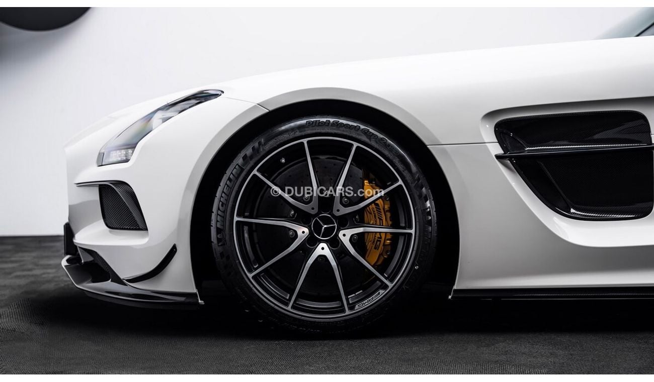 مرسيدس بنز SLS AMG Black Series