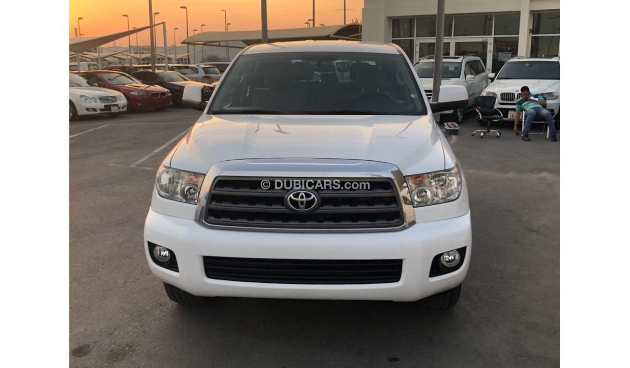 Toyota Sequoia Toyota squia model 2013 GCC car prefect cond full option  back air condition