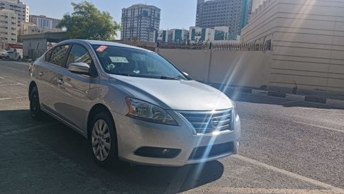 نيسان سنترا 2015 Nissan Sentra SV PUSH START, 4dr Sedan, 1.8L 4cyl Petrol, Automatic, Front Wheel Drive