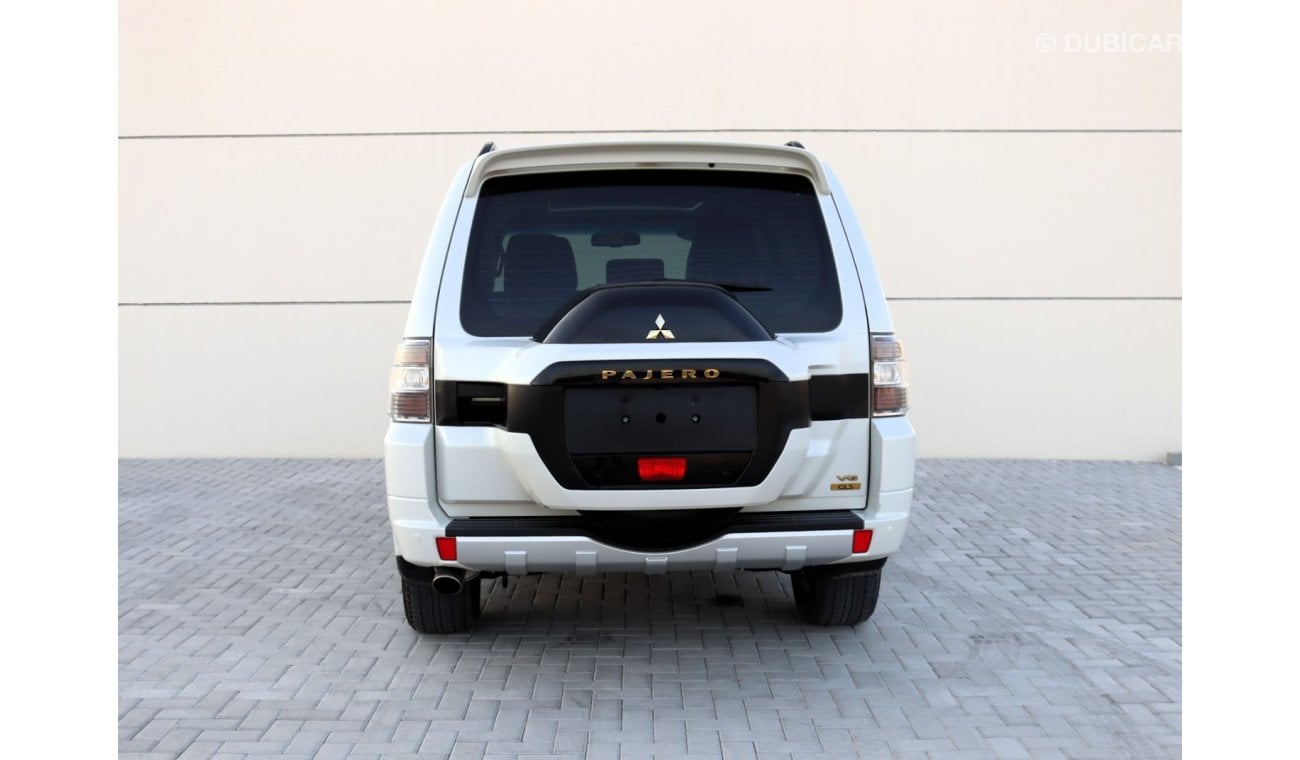 Mitsubishi Pajero GLS Highline ACCIDENTS FREE - GCC - ORIGINAL PAINT - FULL OPTION - 3000 CC - PERFECT CONDITION INSID