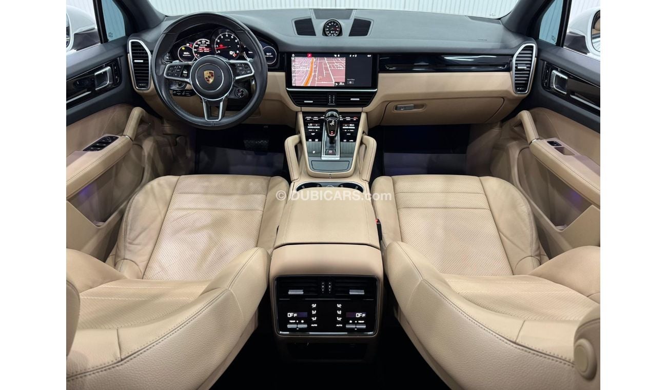 Porsche Cayenne Std 3.0L (335 HP) 2018 Porsche Cayenne, Warranty, Full Service History, Excellent Condition, GCC