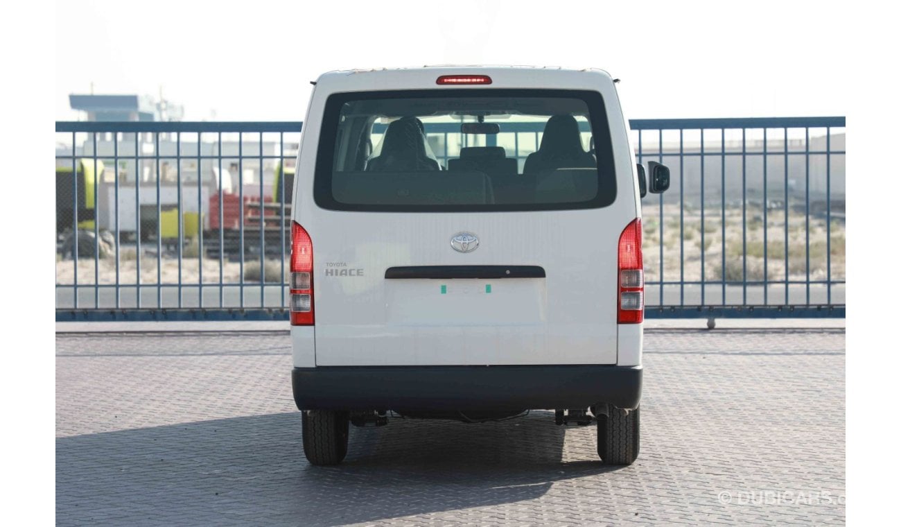 تويوتا هاياس 2024 Toyota Hiace 2.5 15str Standard Roof - أبيض من الداخل رمادي داكن | للتصدير فقط