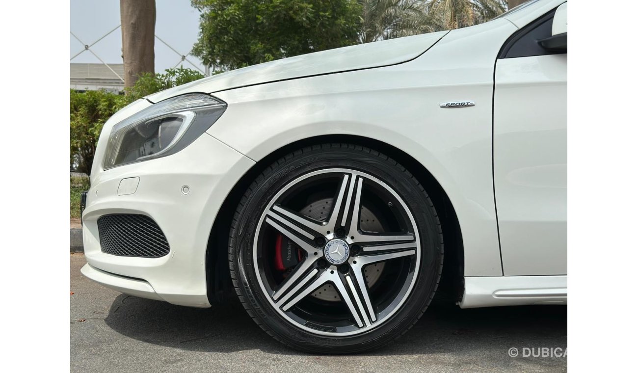 Mercedes-Benz A 250 Sport AMG Mercedes A 250 AMG / GCC / 2015 / Perfect Condition / 1410 Dirhams Monthly.