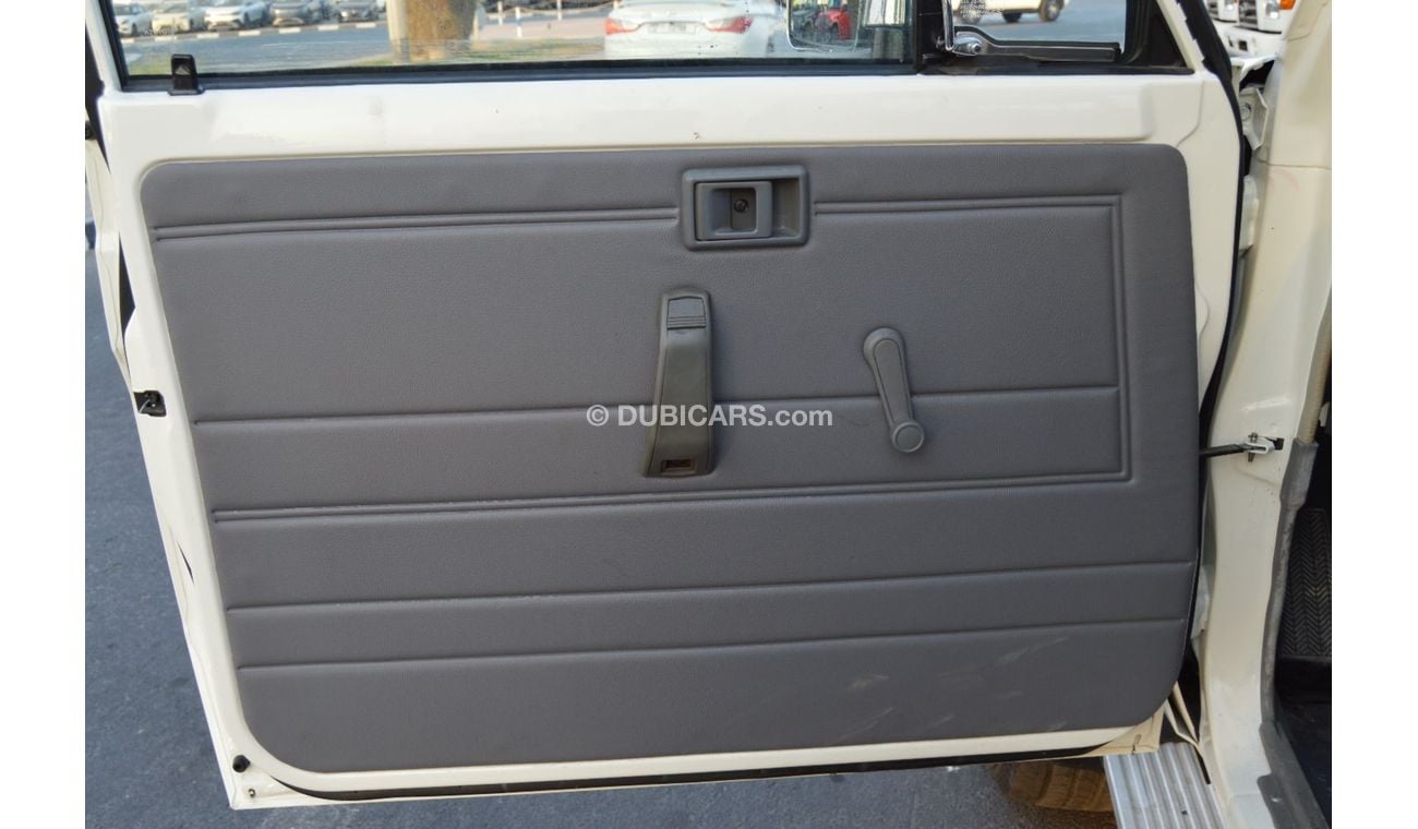 Toyota Land Cruiser Pick Up Single cabin