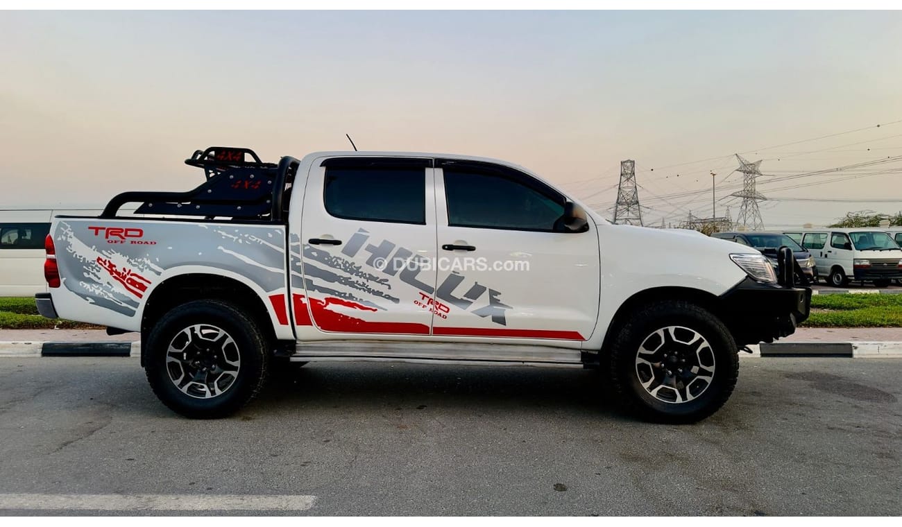 تويوتا هيلوكس PREMIUM BULL BAR INSTALLED | SPORTS BAR WITH BASKET | 3.0L DIESEL ENGINE | RHD | 2012 | MANUAL TRANS