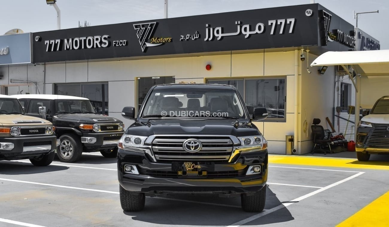 تويوتا لاند كروزر TOYOTA LAND CRUISER VXR | 5.7L V8 | 2021 | GCC