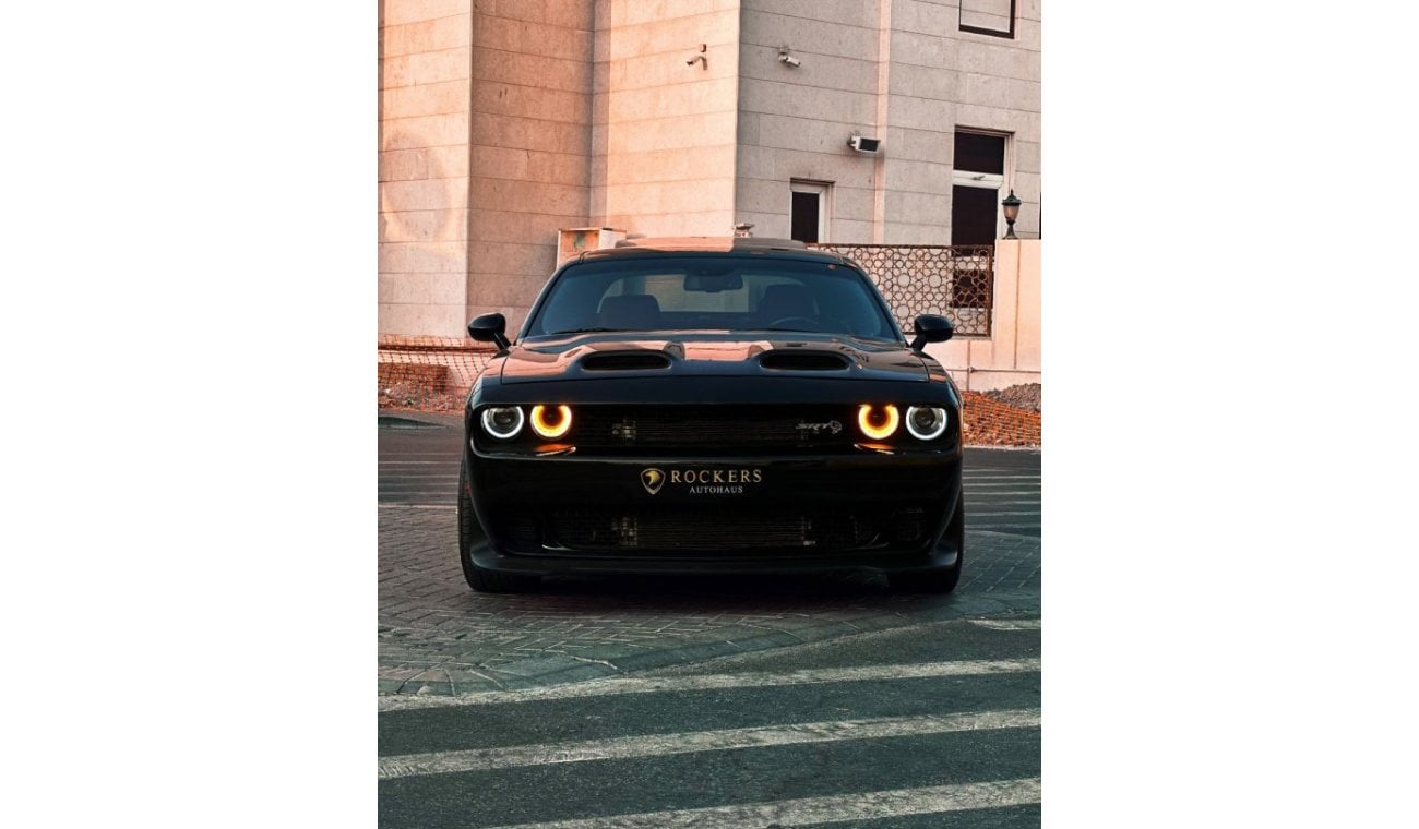 دودج تشالينجر Dodge Challenger SRT8 Hellcat