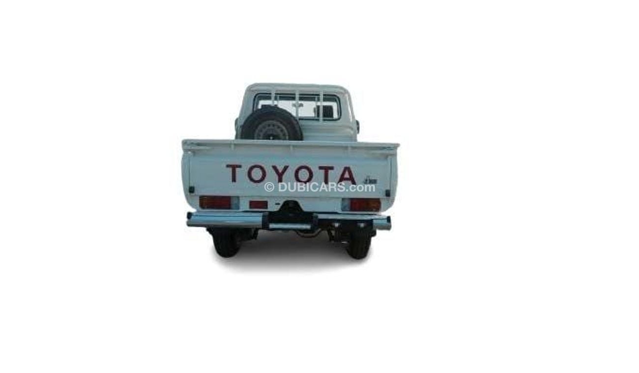 Toyota Land Cruiser Pick Up LHD SC 2.8 DIESEL 4X4 STD-E AT 24MY