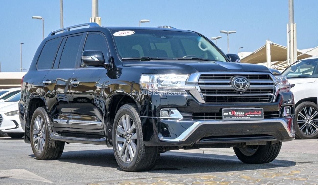 Toyota Land Cruiser VXR 5.7L 4WD