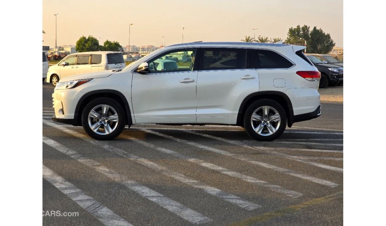 Toyota Highlander 2018 Model Limited 4x4 , sunroof and 7 seater