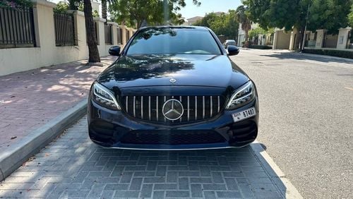 مرسيدس بنز C 300 AMG Pack 2.0L