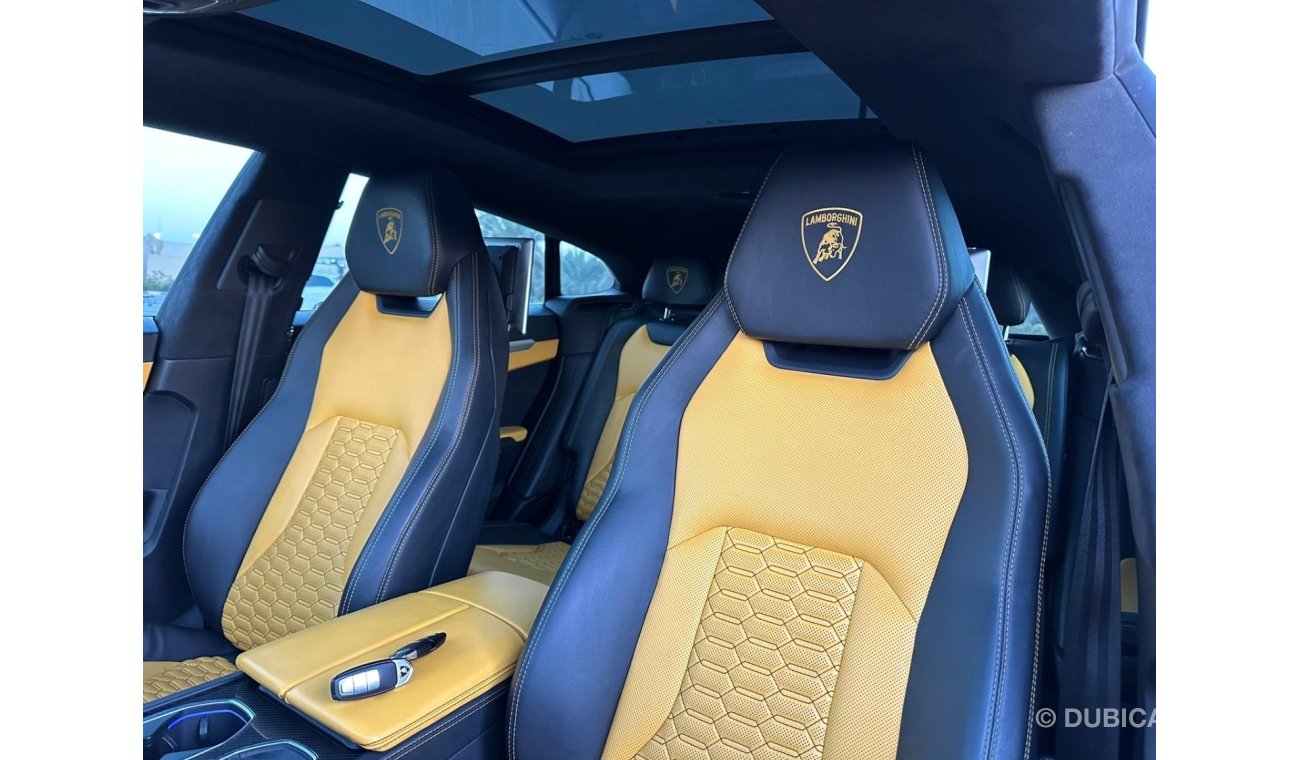 Lamborghini Urus Std Lamborghini Uris 2019 GCC full carbon fibre highest specification 57,000KM  360 camera Car play 