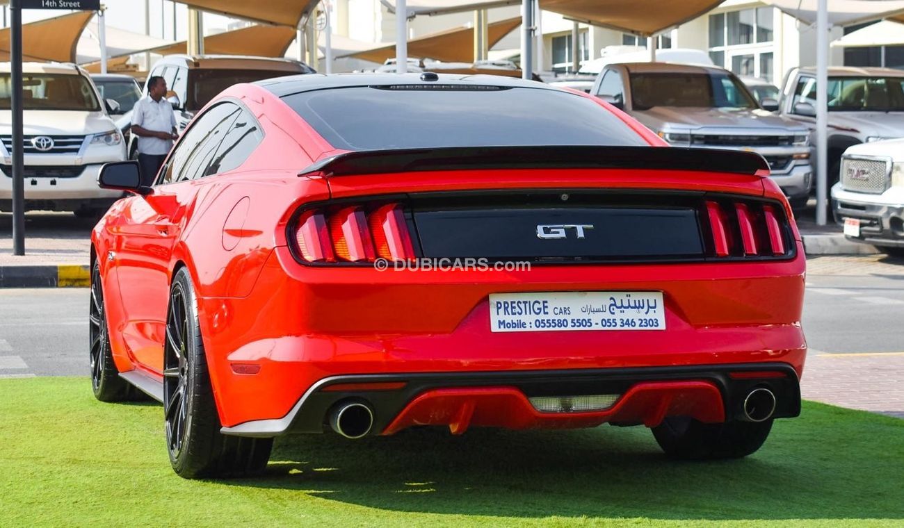 Used Ford Mustang 5.0 GT 2015 for sale in Dubai - 565713