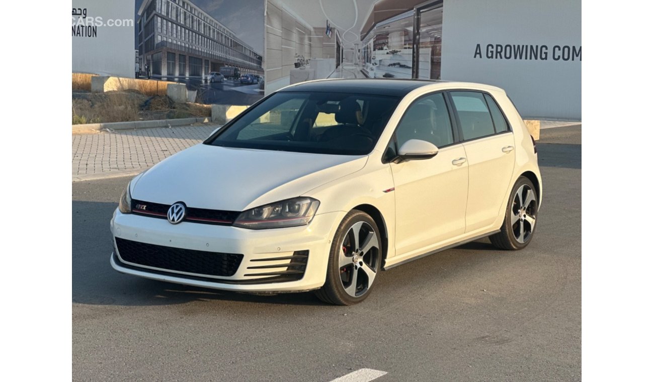 فولكس واجن جولف GTI موديل 2016 خليجي فل مواصفات كراسي جلد ومثبت سرعه وتحكم كهربي كأمل ونظام صوت ممتاز