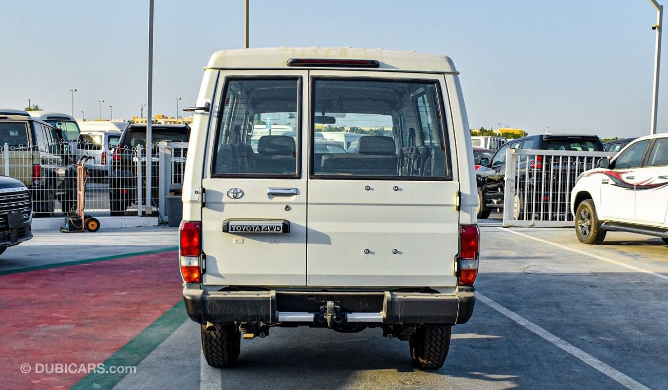 تويوتا لاند كروزر 70 Toyota Landcruiser Hardtop 3Door 4.2L Diesel Model 2024