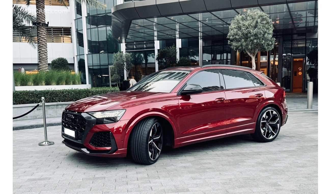 Audi RS Q8 Bang&Olufsen, Carbon package