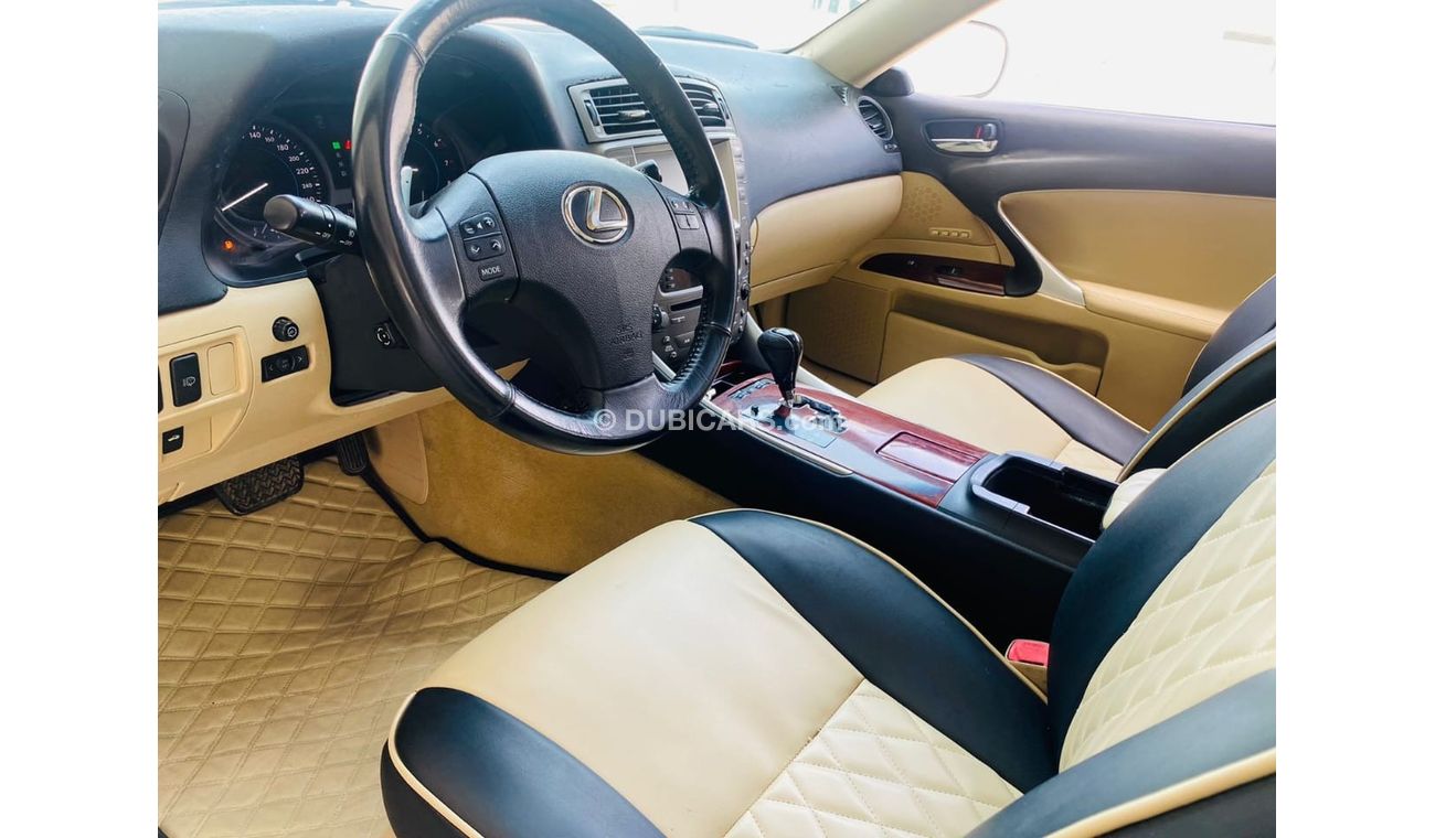 Lexus IS300 Good condition car GCC