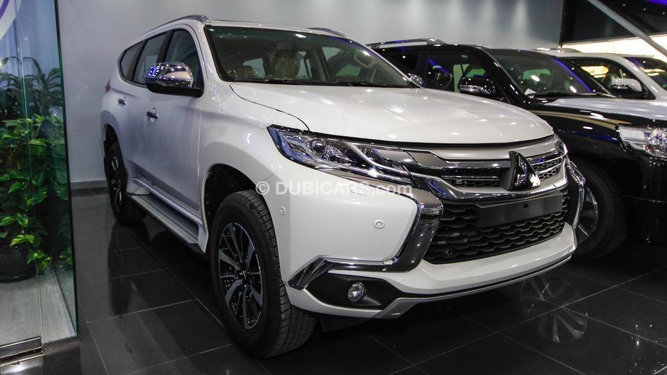 New Mitsubishi Montero Sport 2017 for sale in Dubai - 86332