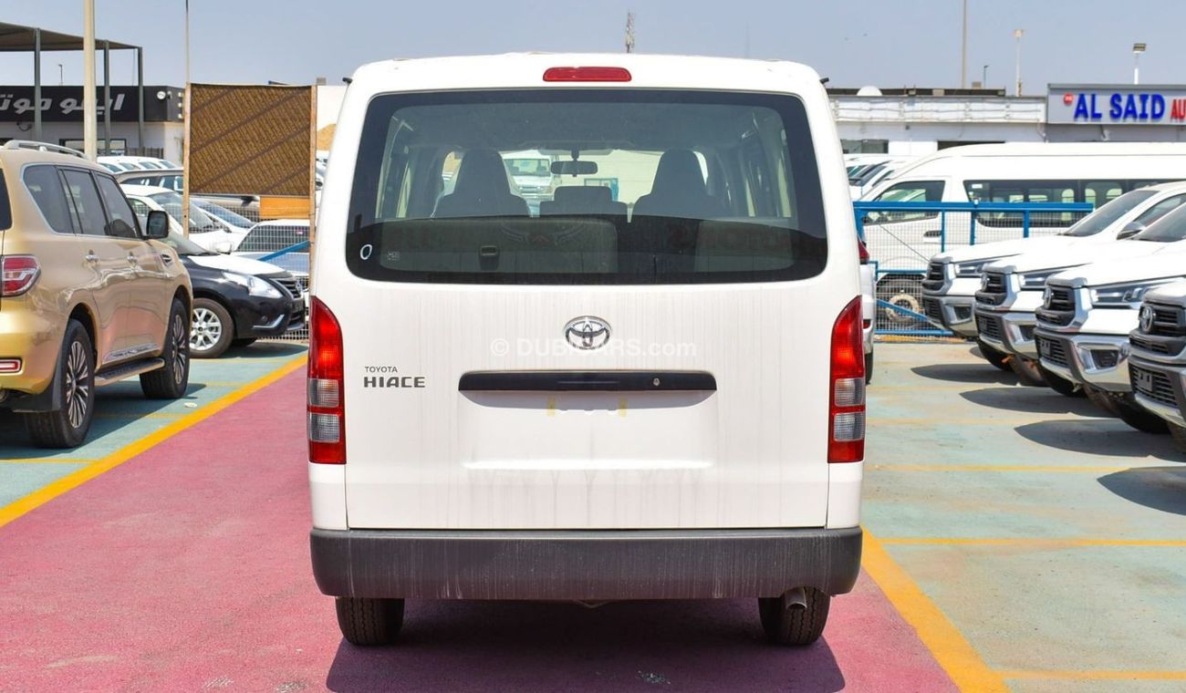 Toyota Hiace Commuter Standard 2.8L