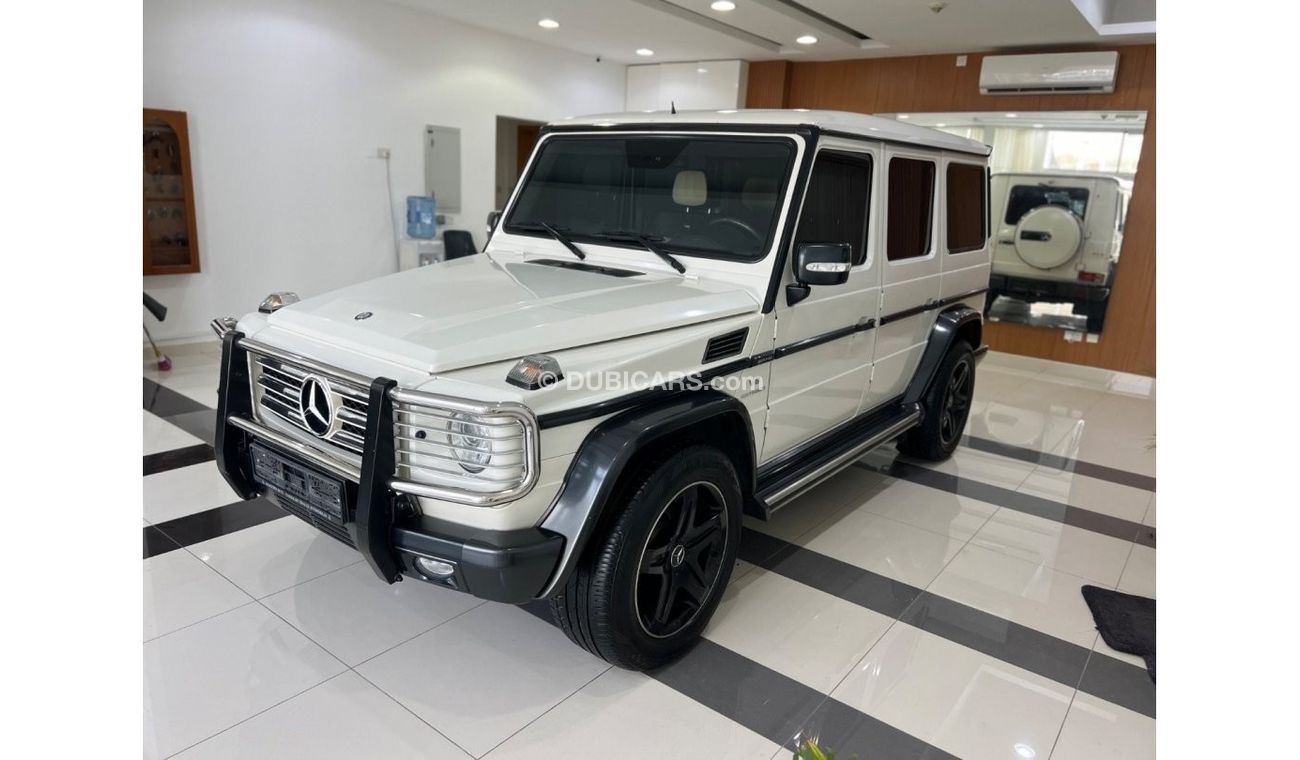 Mercedes-Benz G 55 AMG Mercedes benz G55 MODEL 2011 GCC SPECIFICATIONS