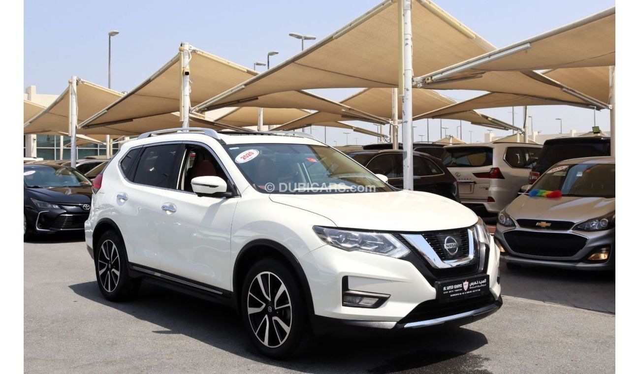 Nissan XTrail SV ACCIDENTS FREE - GCC - FULL OPTION - 7 STR - ORIGINAL PAINT - PERFECT CONDITION INSIDE OUT