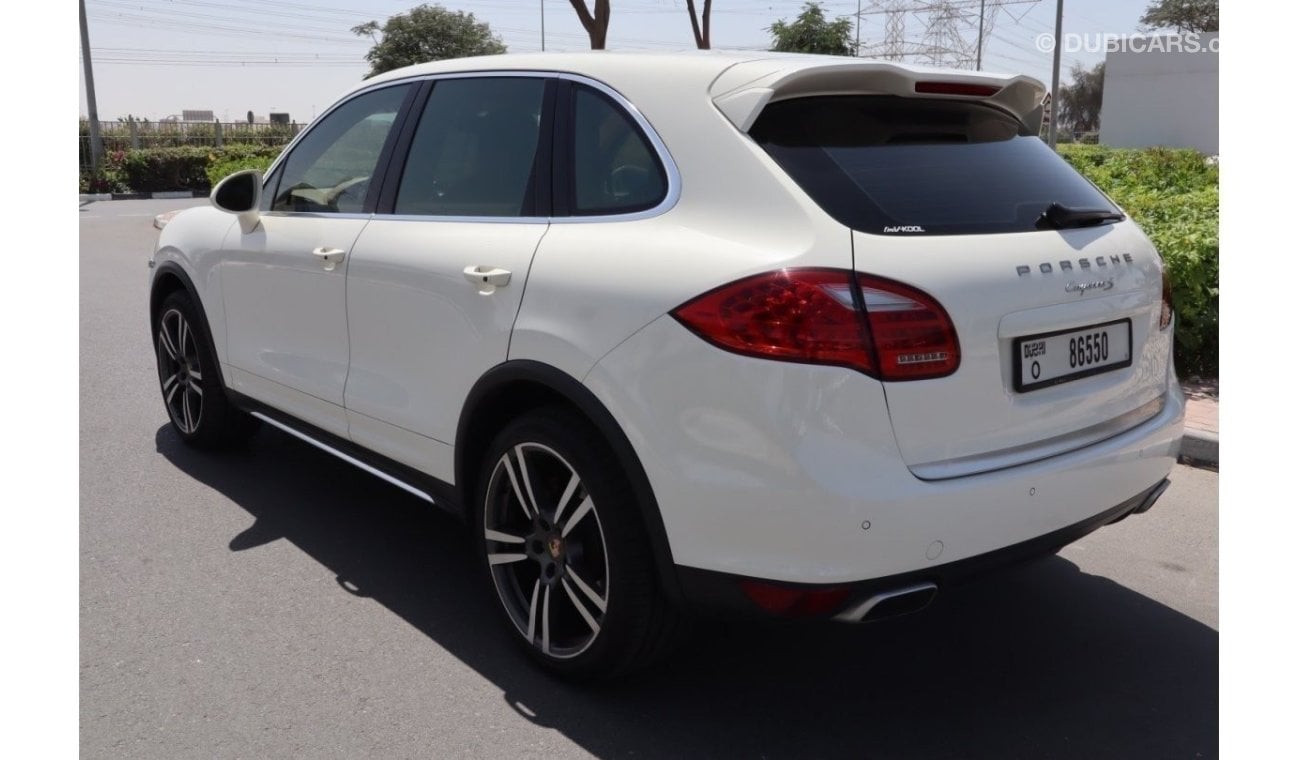 Porsche Cayenne S V8 GCC  35000 Kms