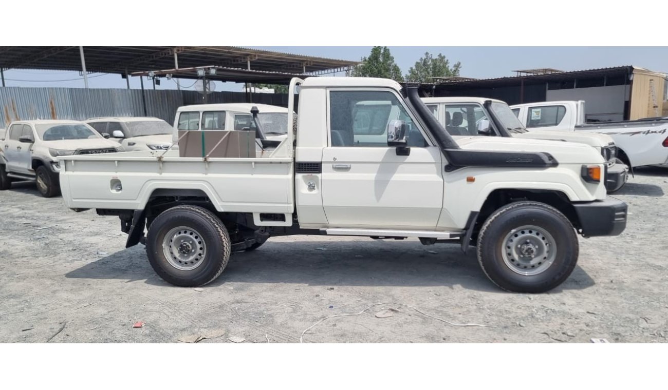 تويوتا لاند كروزر بيك آب Toyota Land Cruiser 79 Single Cab V8 4.5L Diesel 2024YM