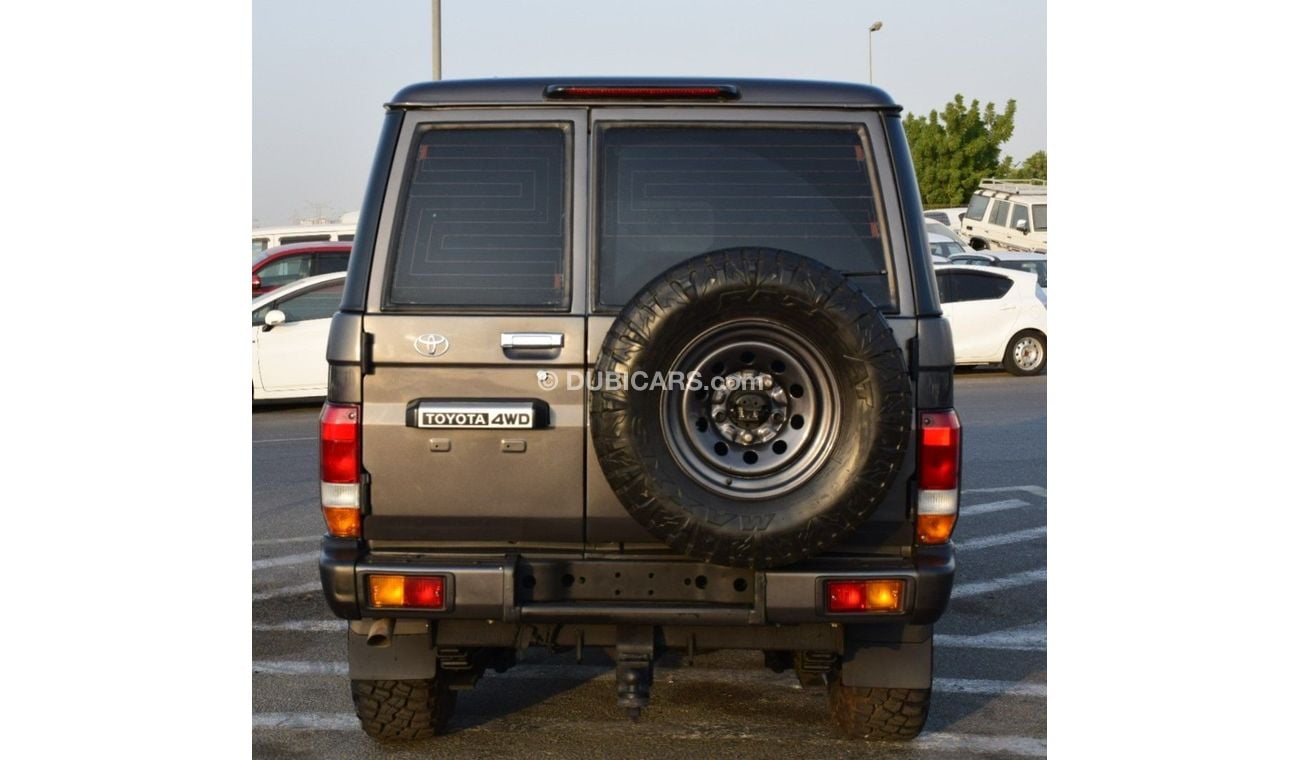 Toyota Land Cruiser Hard Top Toyota Land Cruiser 70 Hard Top