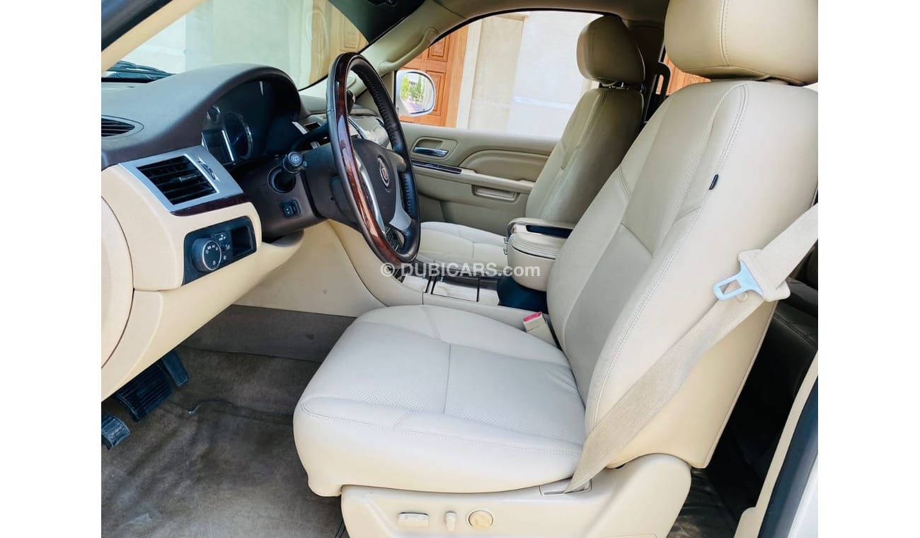 Cadillac Escalade Premium Good condition car GCC