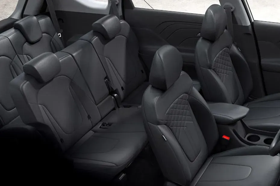 هيونداي ستارجيزر interior - Seats