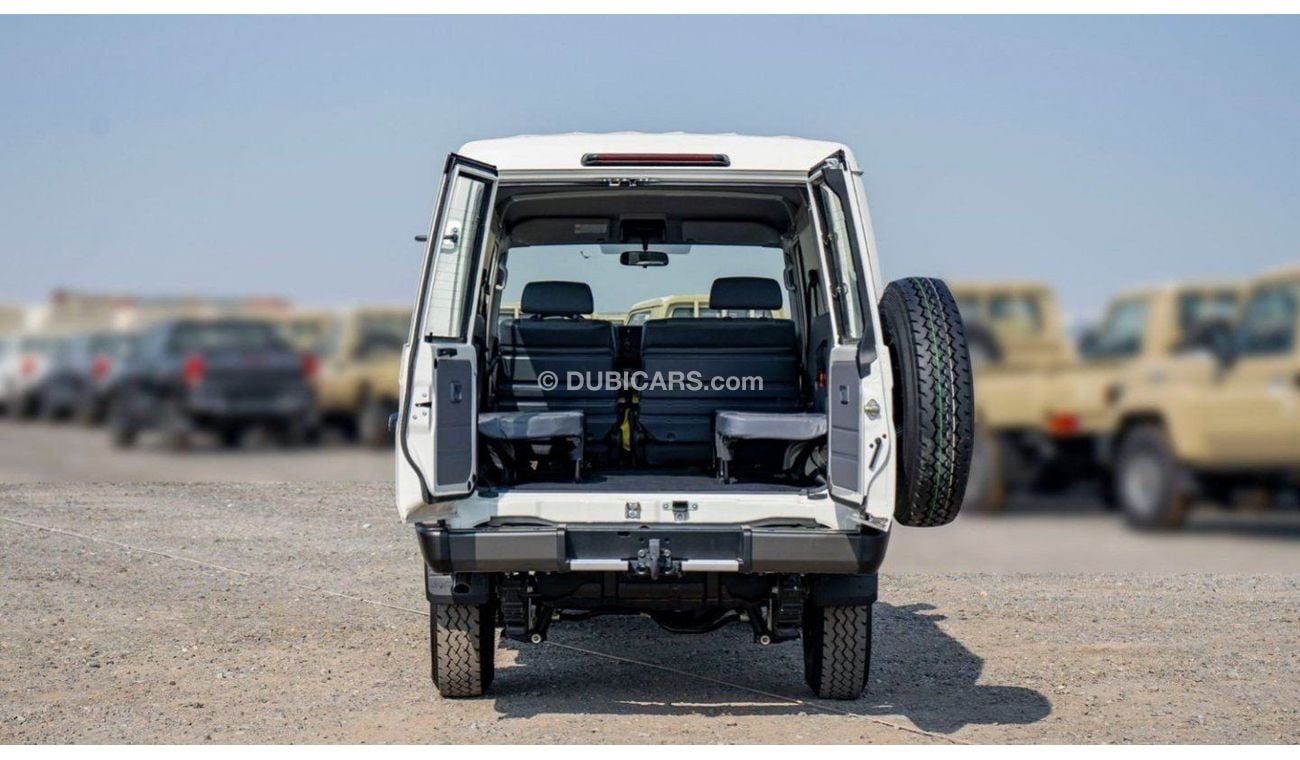 تويوتا لاند كروزر هارد توب LAND CRUISER HARDTOP LC 78 3 DOORS 4.2L DIESEL V6 2024