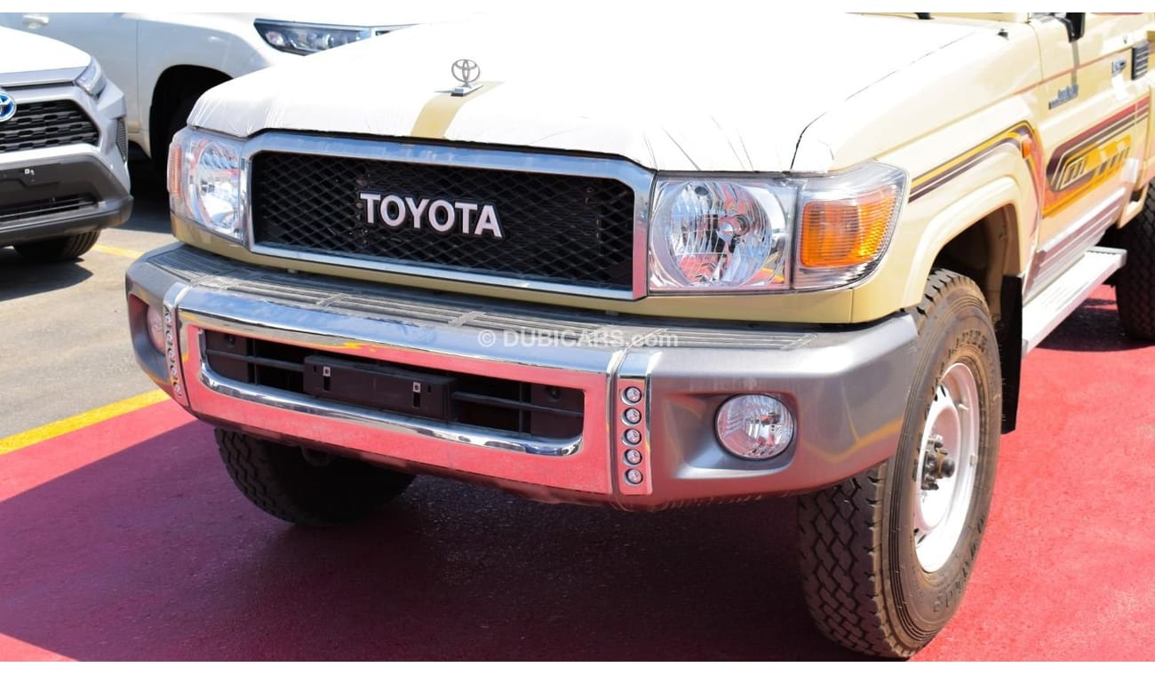 Toyota Land Cruiser Pick Up DLX