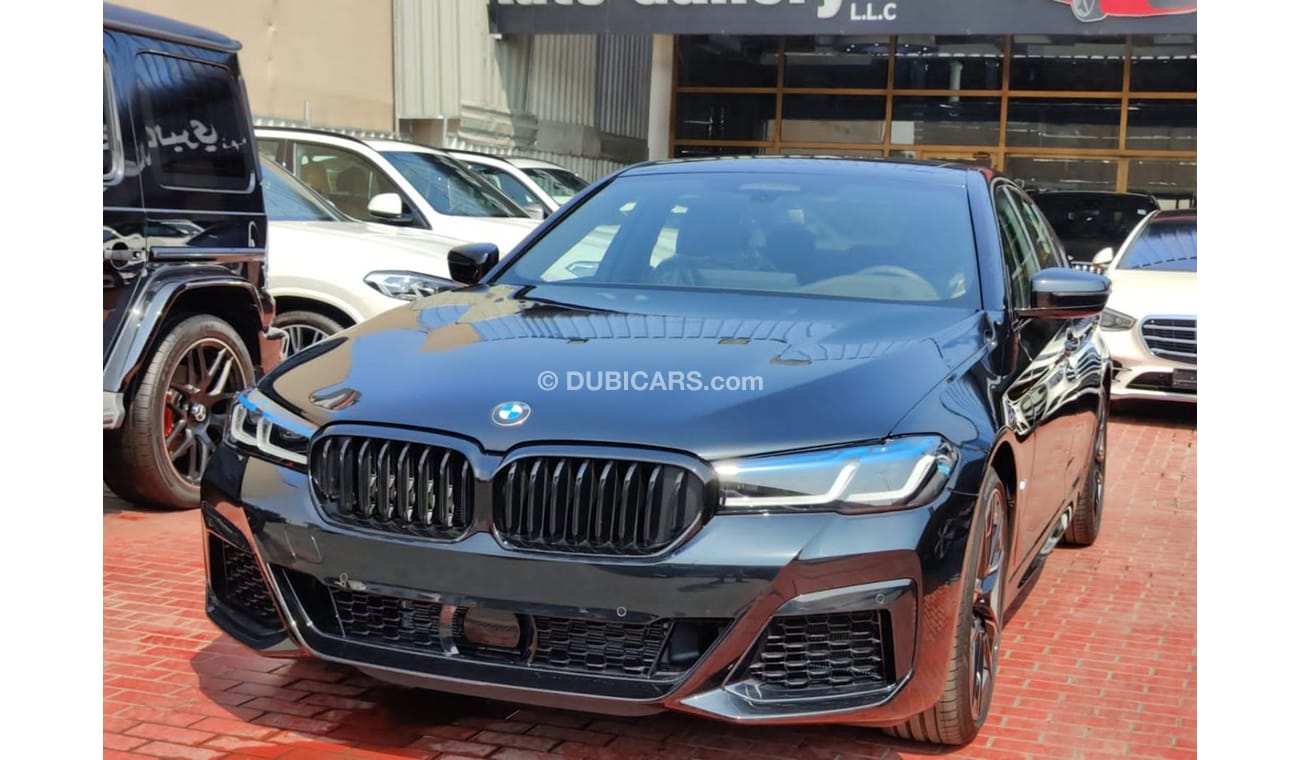 بي أم دبليو 540i i M Spot Under Warranty 2023 GCC