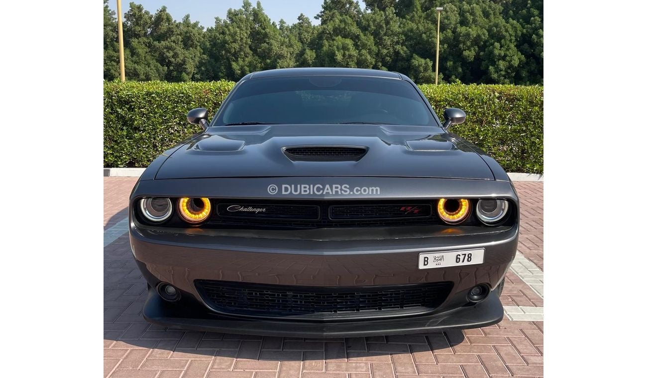 Dodge Challenger R/T Scat Pack 6.4L