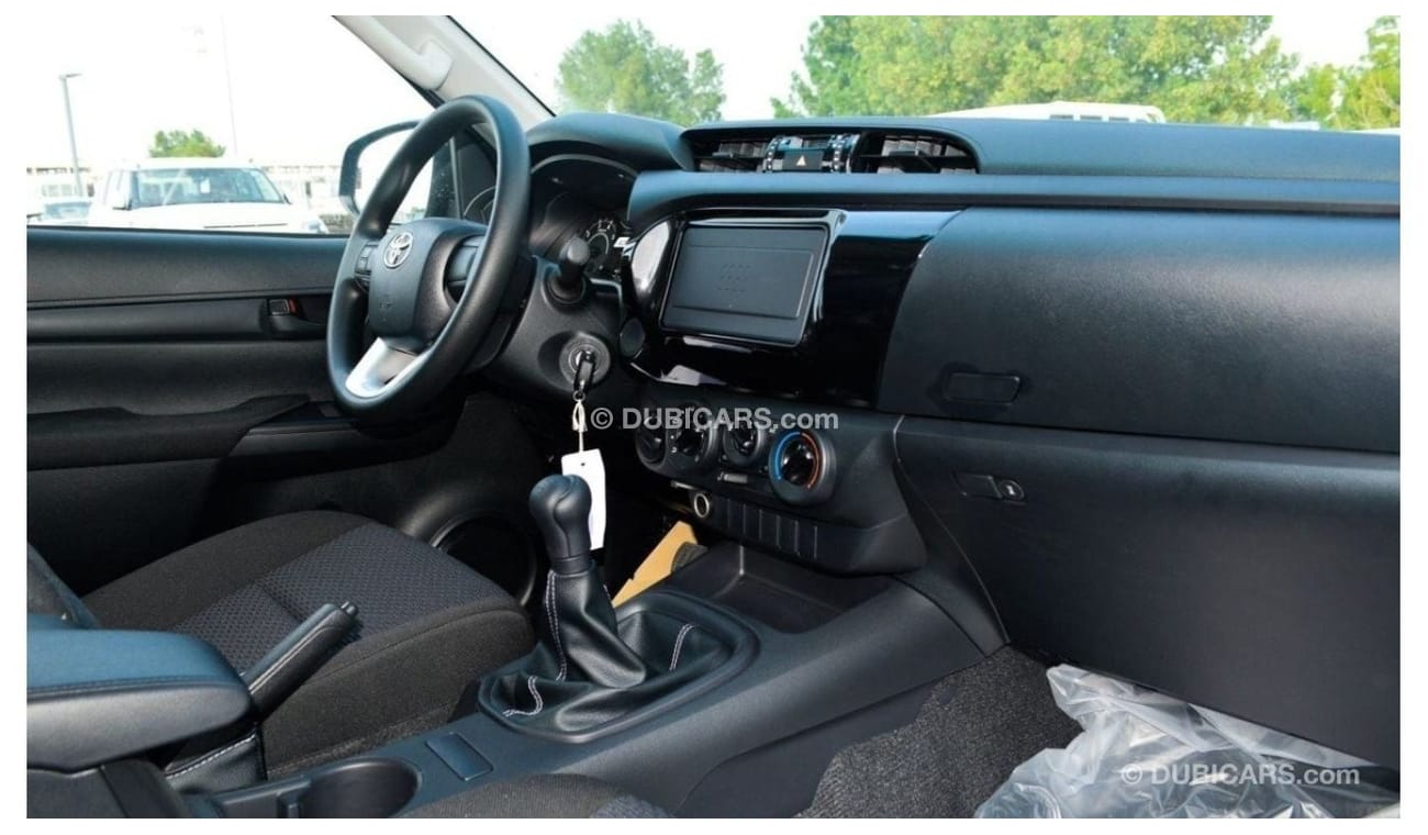 Toyota Hilux HILUX 2.4L MED OPTION