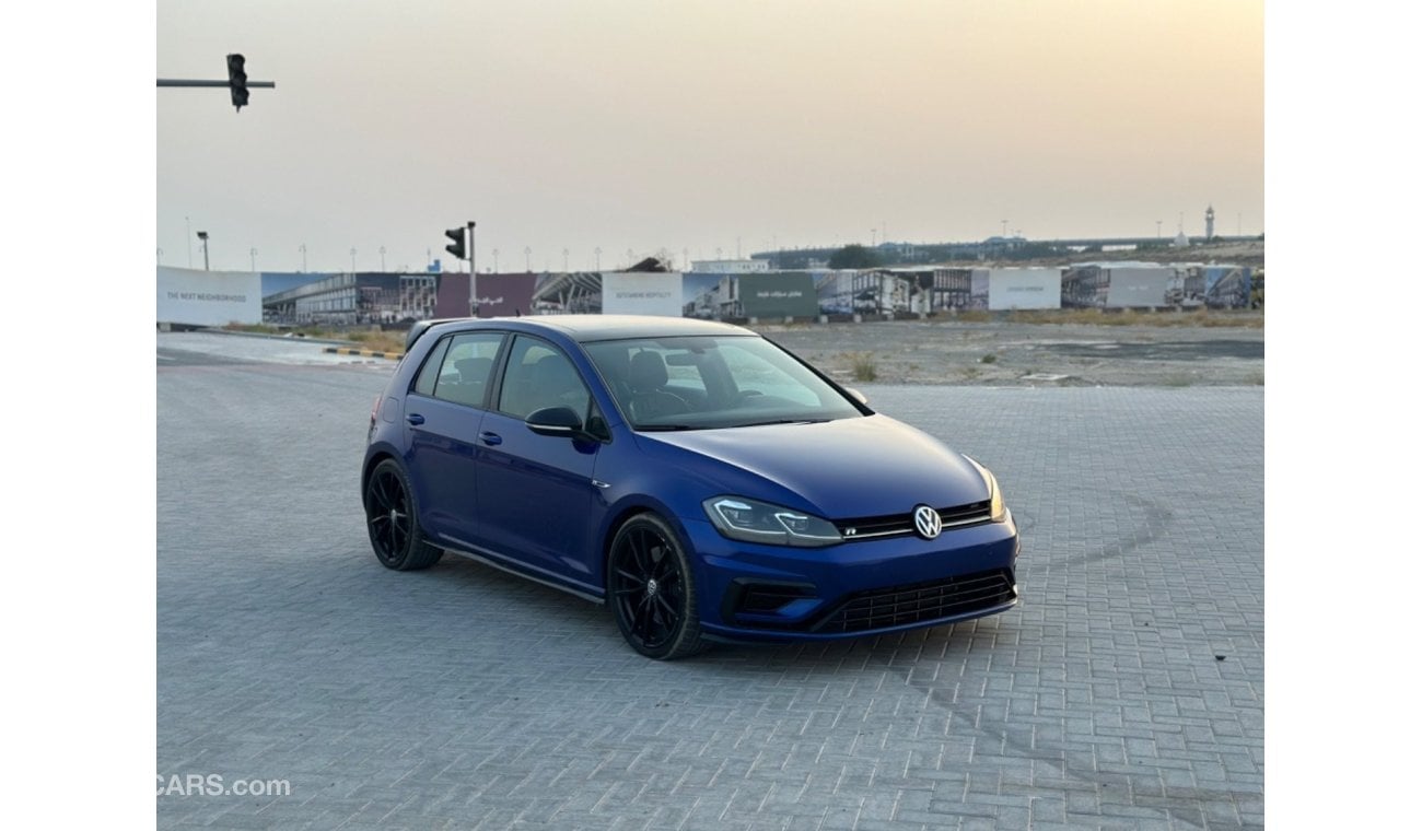 Volkswagen Golf MODEL 2018 GCC CAR VERY GOOD CONDITION FULL OPTION