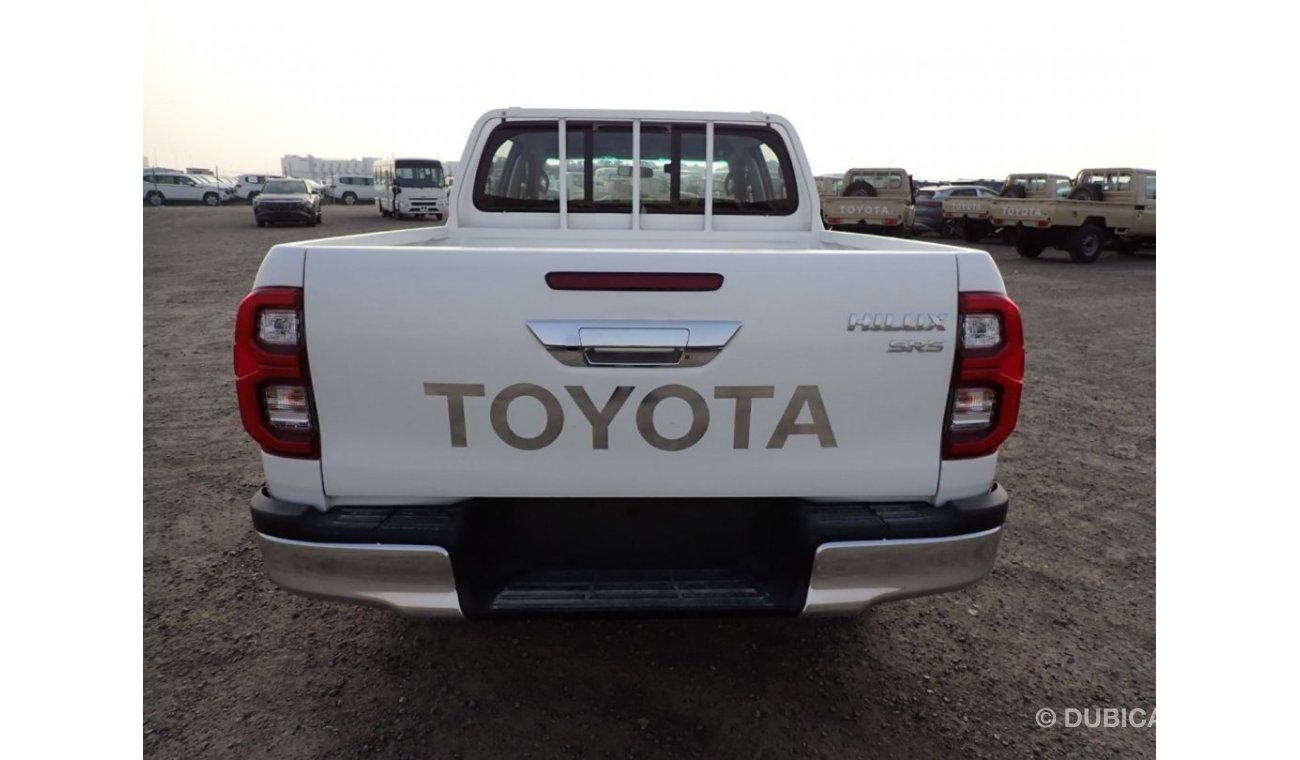 Toyota Hilux 2.4 diesel engine // full option automatic // 4x4 // model 2024